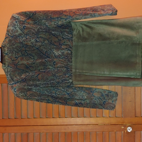 Danier Vintage Suede Jacket **PRICE IS FIRM" - Picture 6 of 11